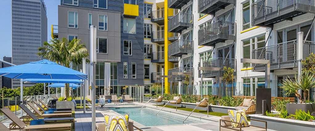 Oakwood Olympic And Olive Hotel *